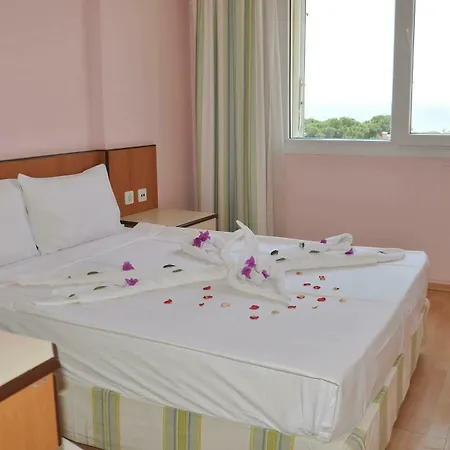 Hotell Royal Nas Ürkmez